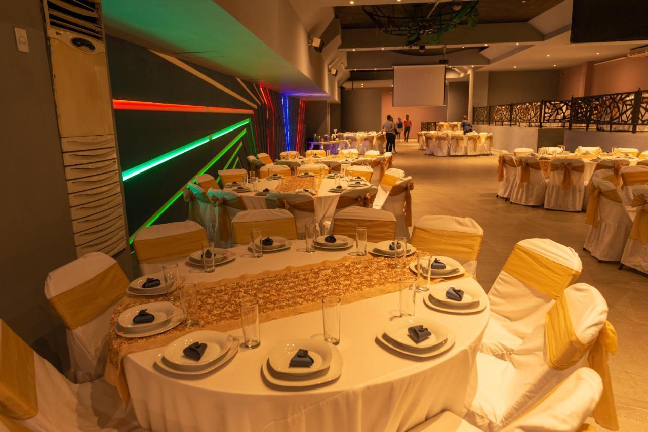 Hotel St. George Celaya  Exterior photo